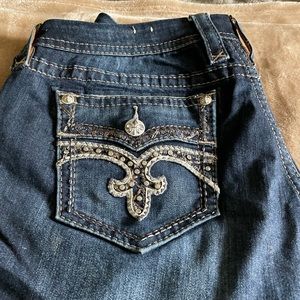 Like New Rock Revival Crop Jeans Size 32